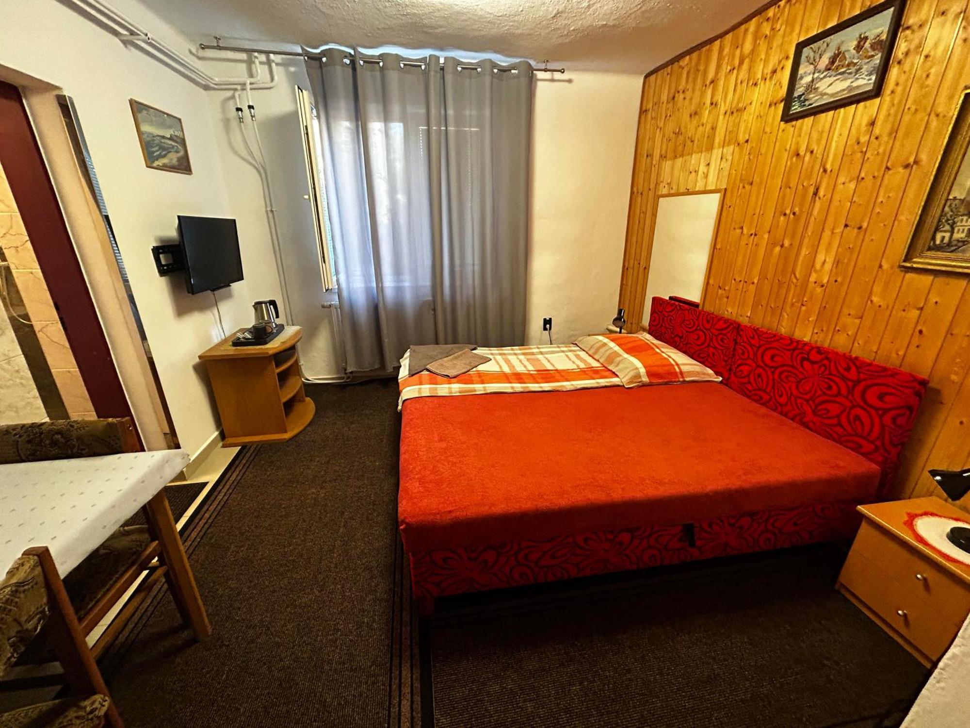 Hotel Penzion Rozalia à Košice Extérieur photo