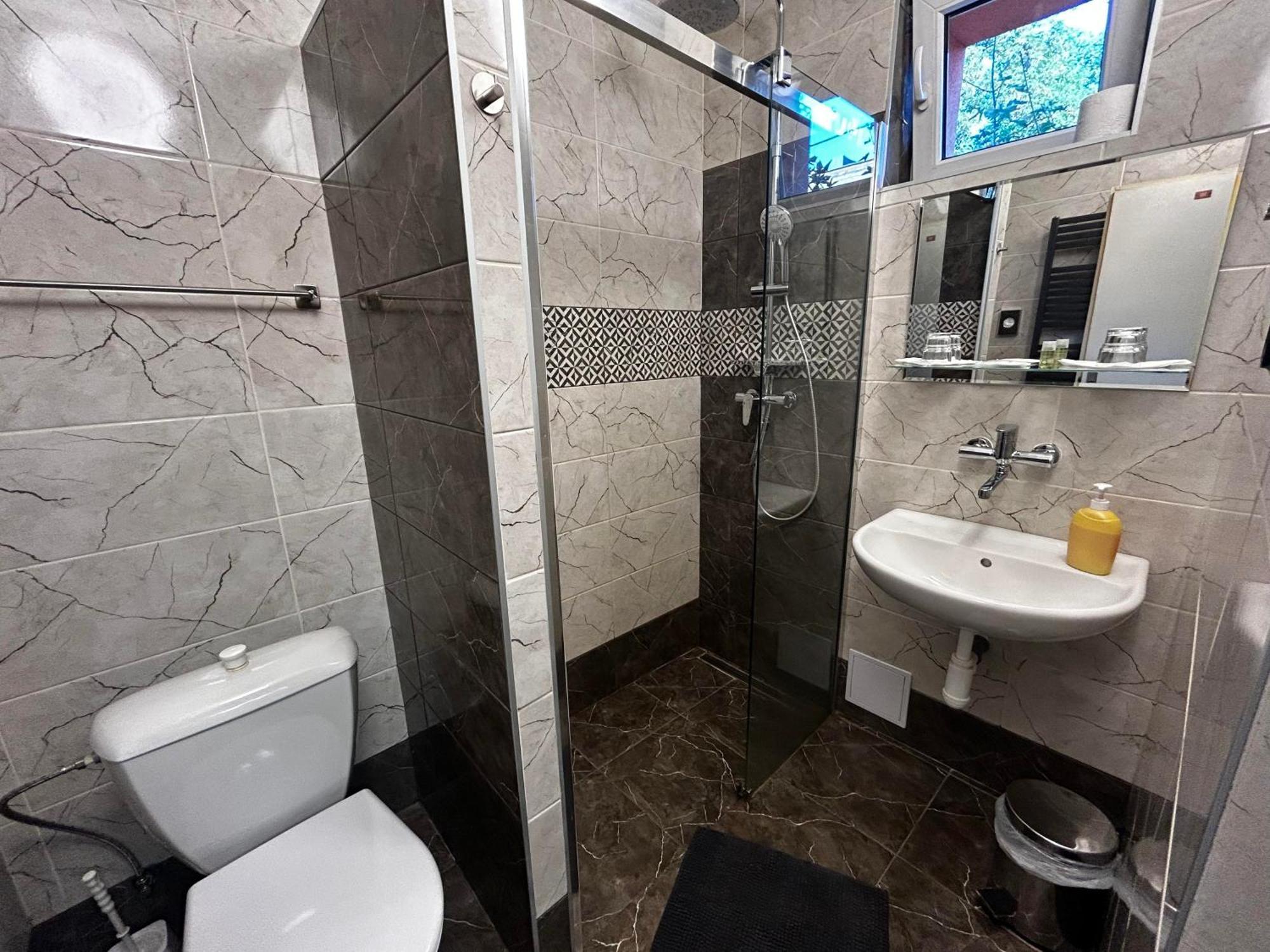 Hotel Penzion Rozalia à Košice Extérieur photo