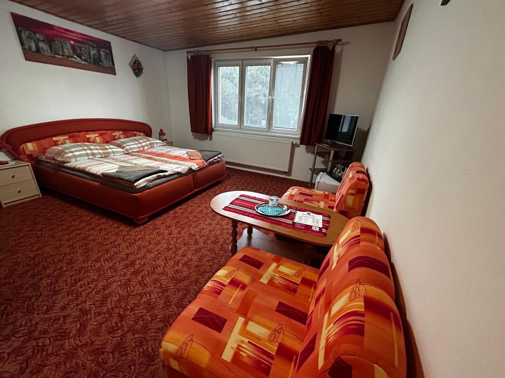 Hotel Penzion Rozalia à Košice Extérieur photo