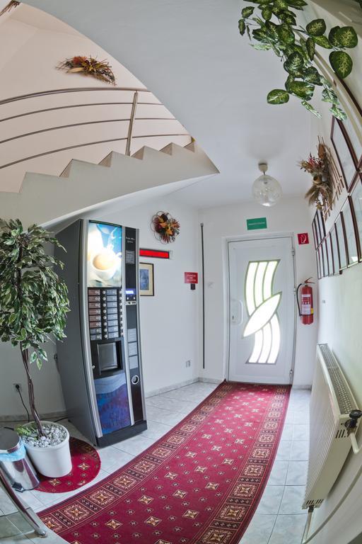 Hotel Penzion Rozalia à Košice Extérieur photo